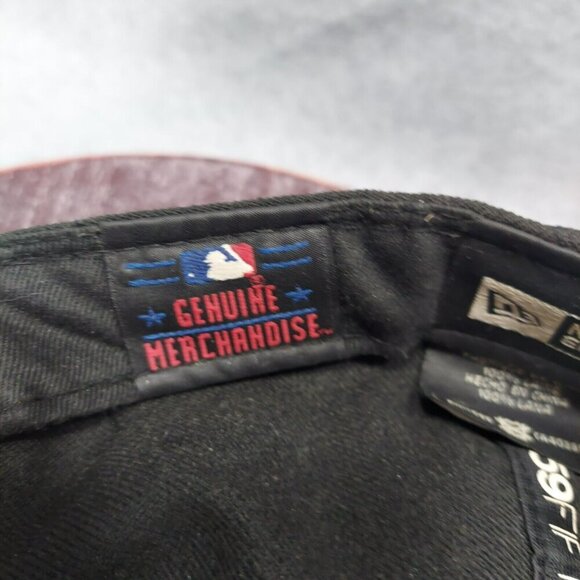 New Era NY Yankees Men's Fitted Cap - All Black (59FIFTY) Size 8 Embroidered - Picture 14 of 16